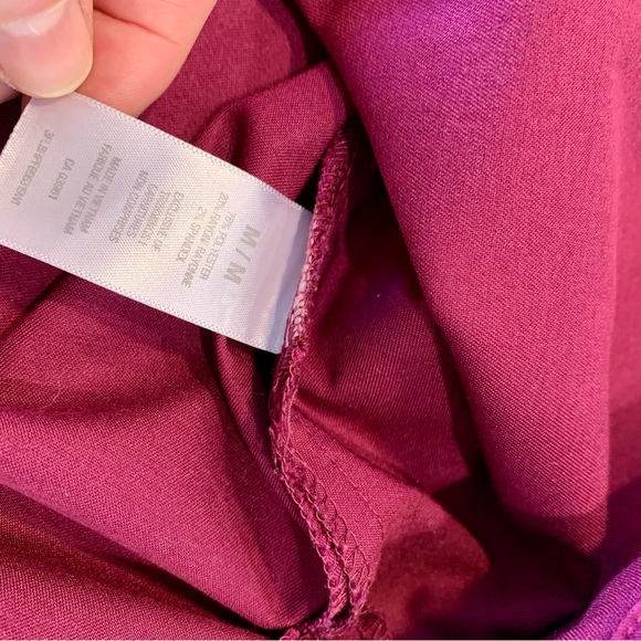 2 scrub tops - EUC - Picture 8 of 8